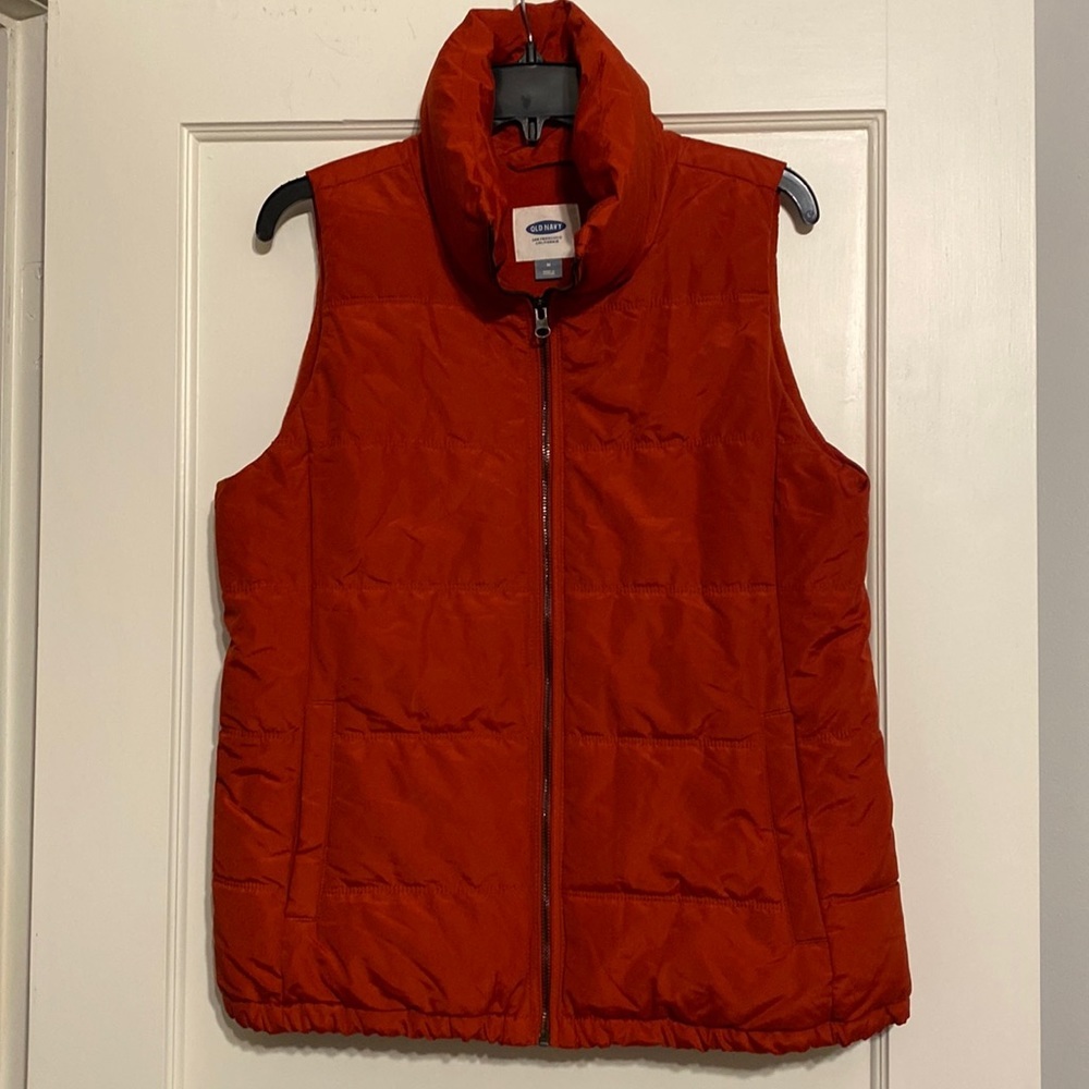 Old Navy Rust/Red Zip up Women’s Vest With Fleece Lining Size M